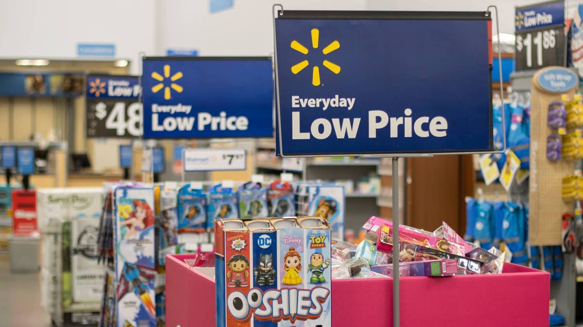 Walmart targets last-minute shoppers with delivery push